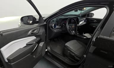 Trax Crossover