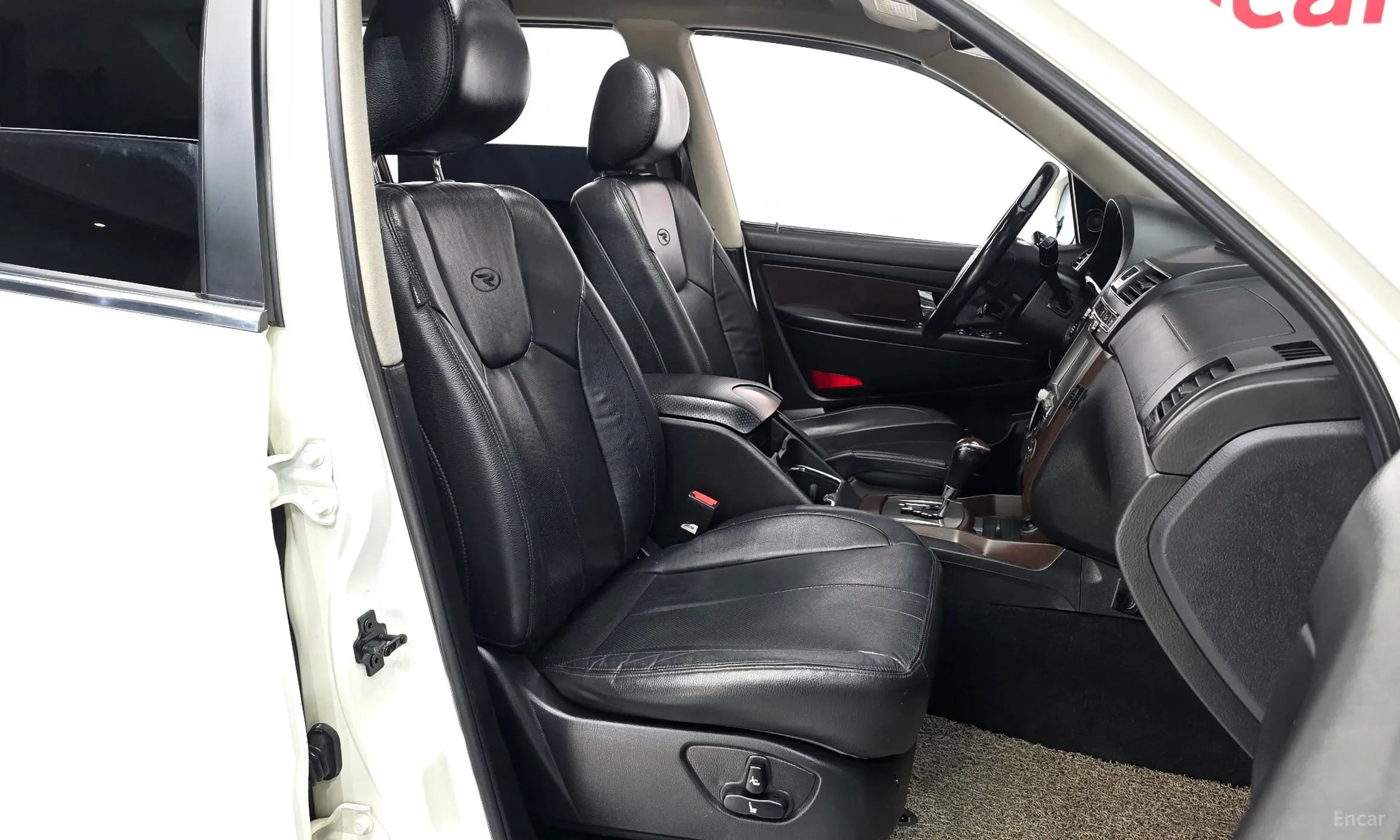 Rexton W