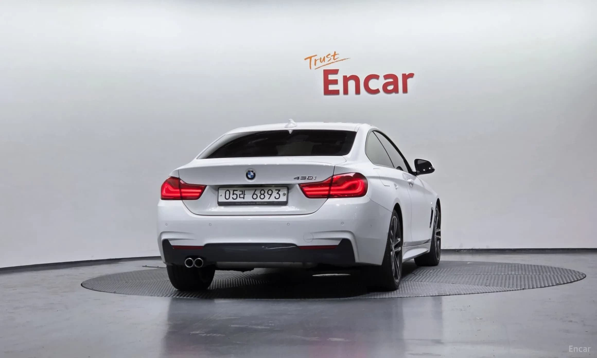 Series 4 (F32)