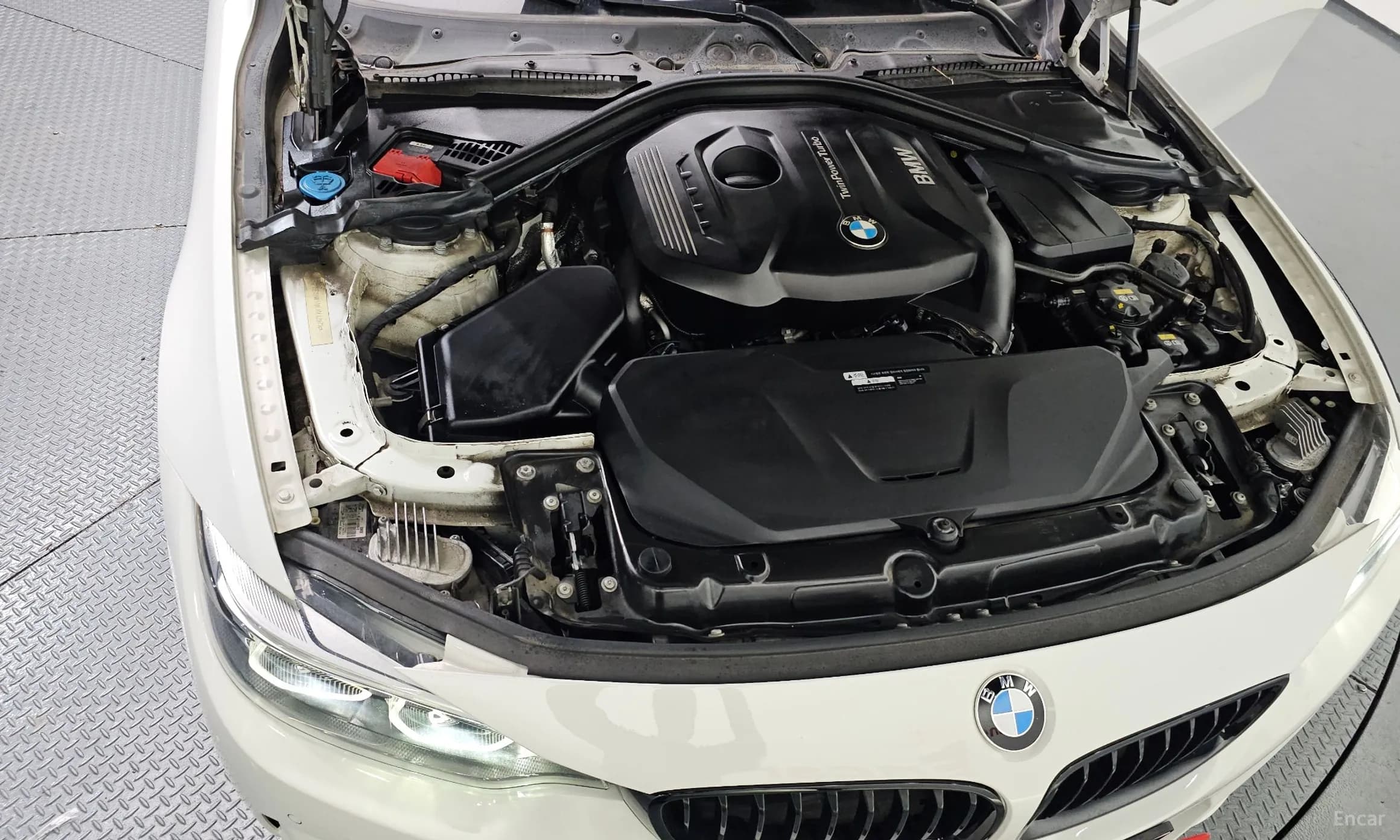 Series 4 (F32)