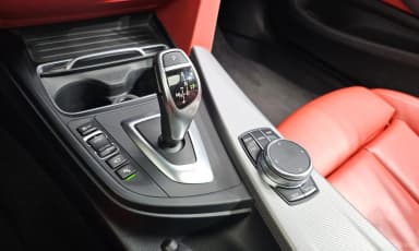 Series 4 (F32)