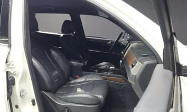 G4 Rexton