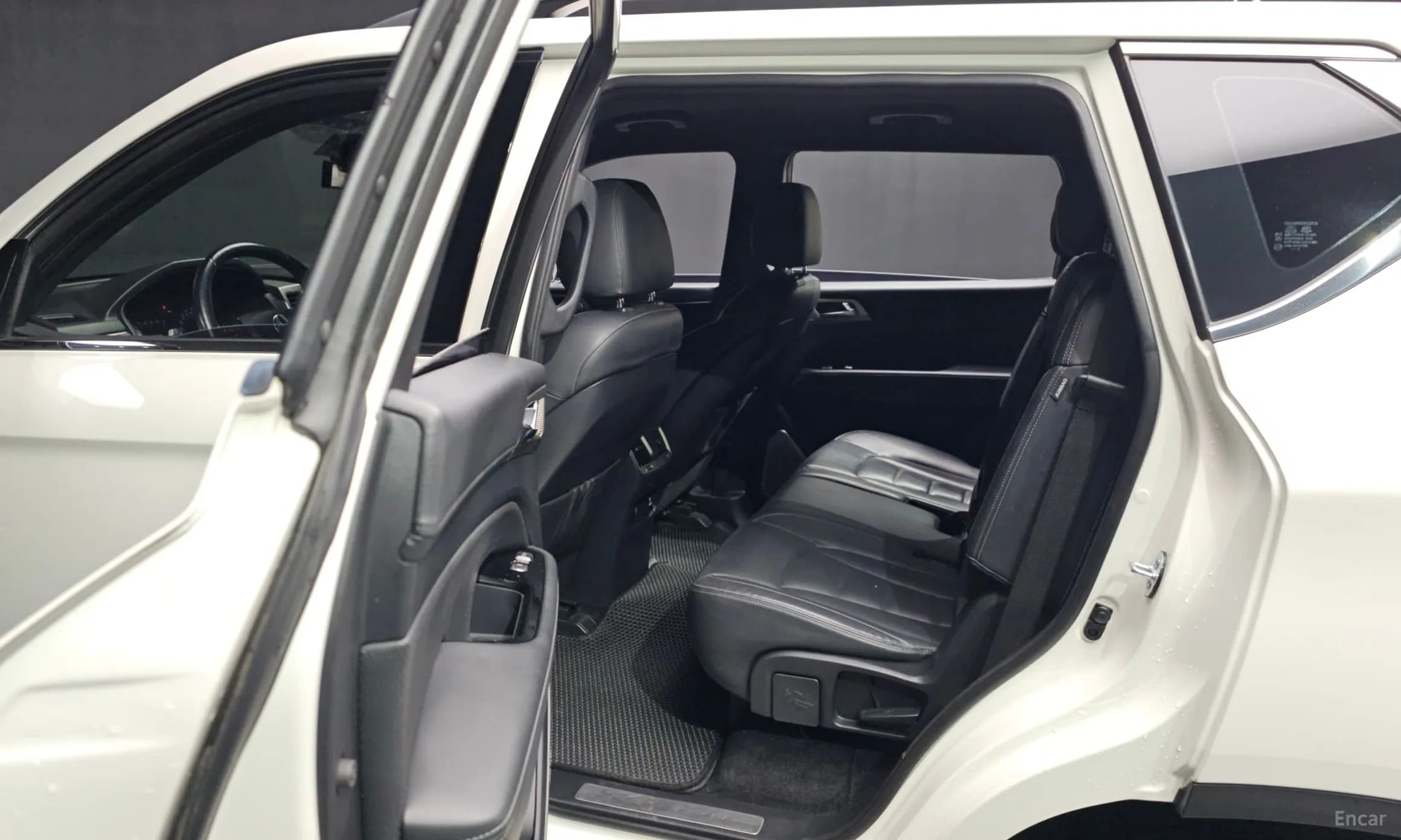 G4 Rexton