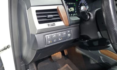 G4 Rexton