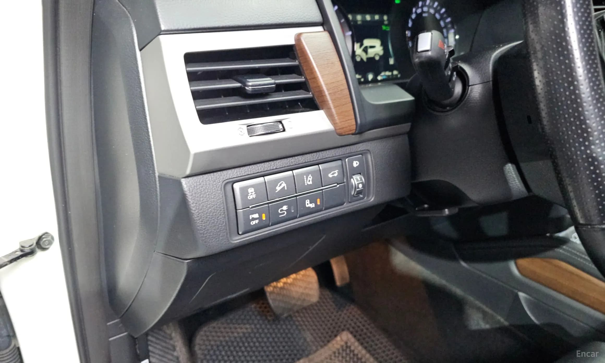 G4 Rexton