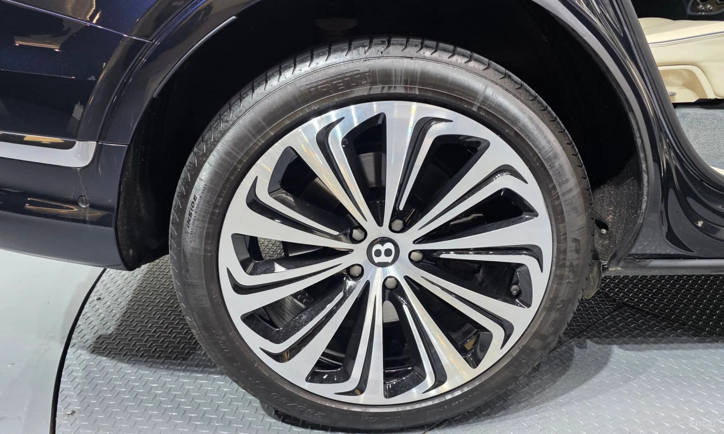 Bentayga