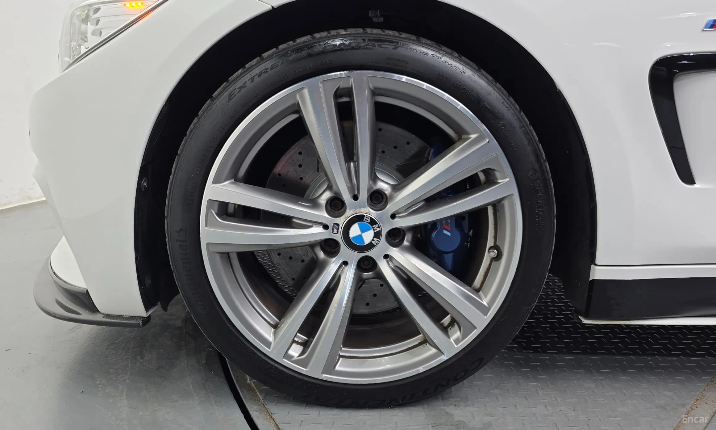 Series 4 (F32)