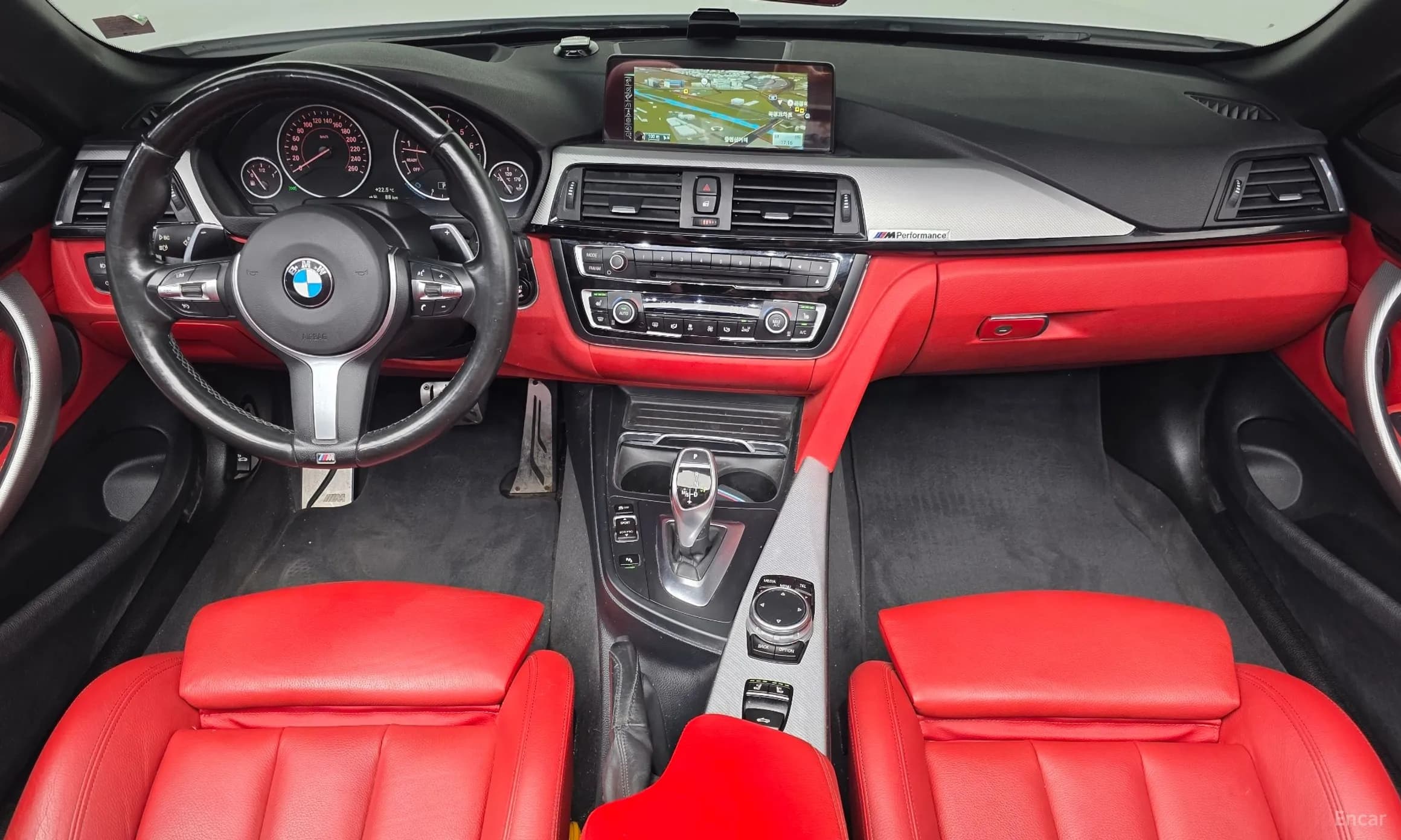 Series 4 (F32)