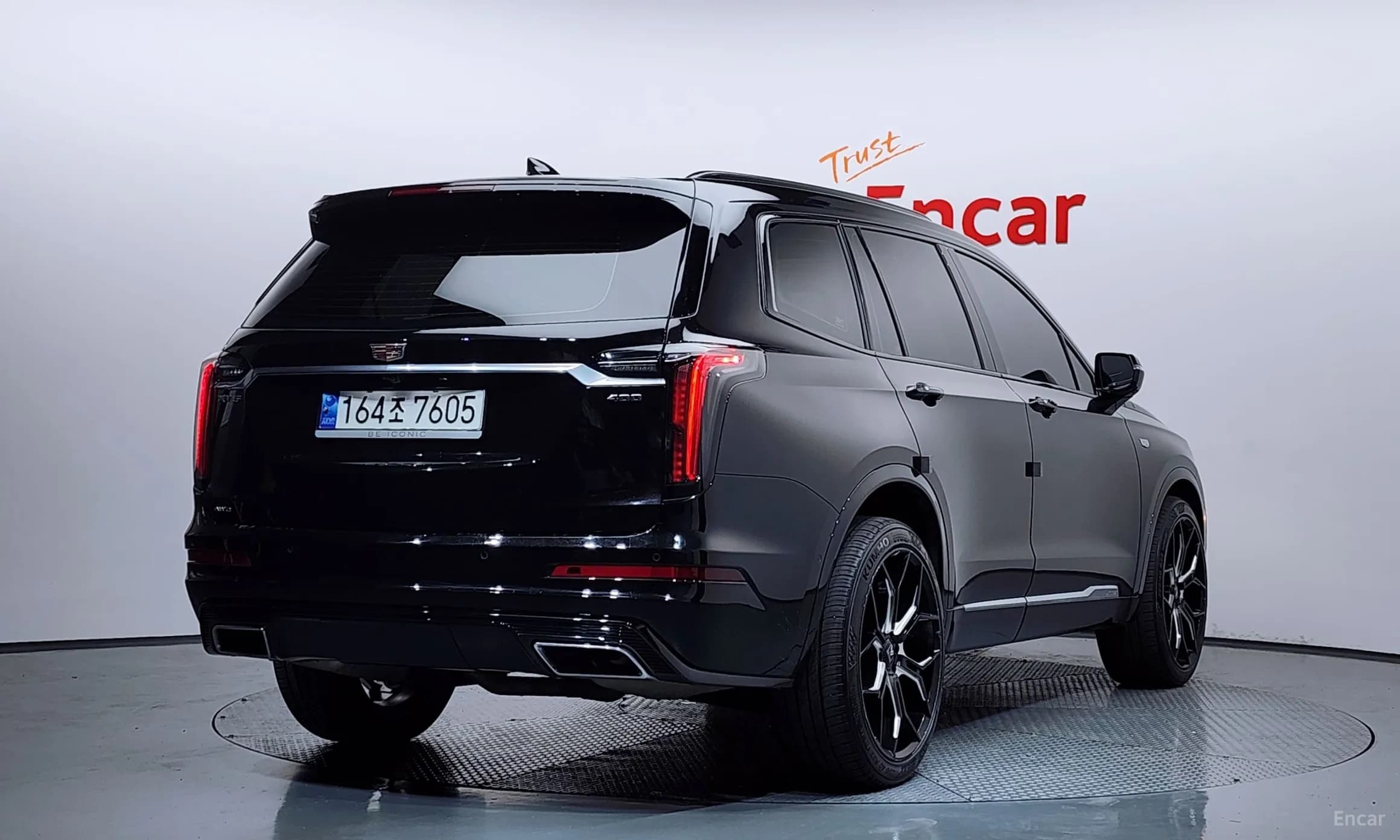 XT6