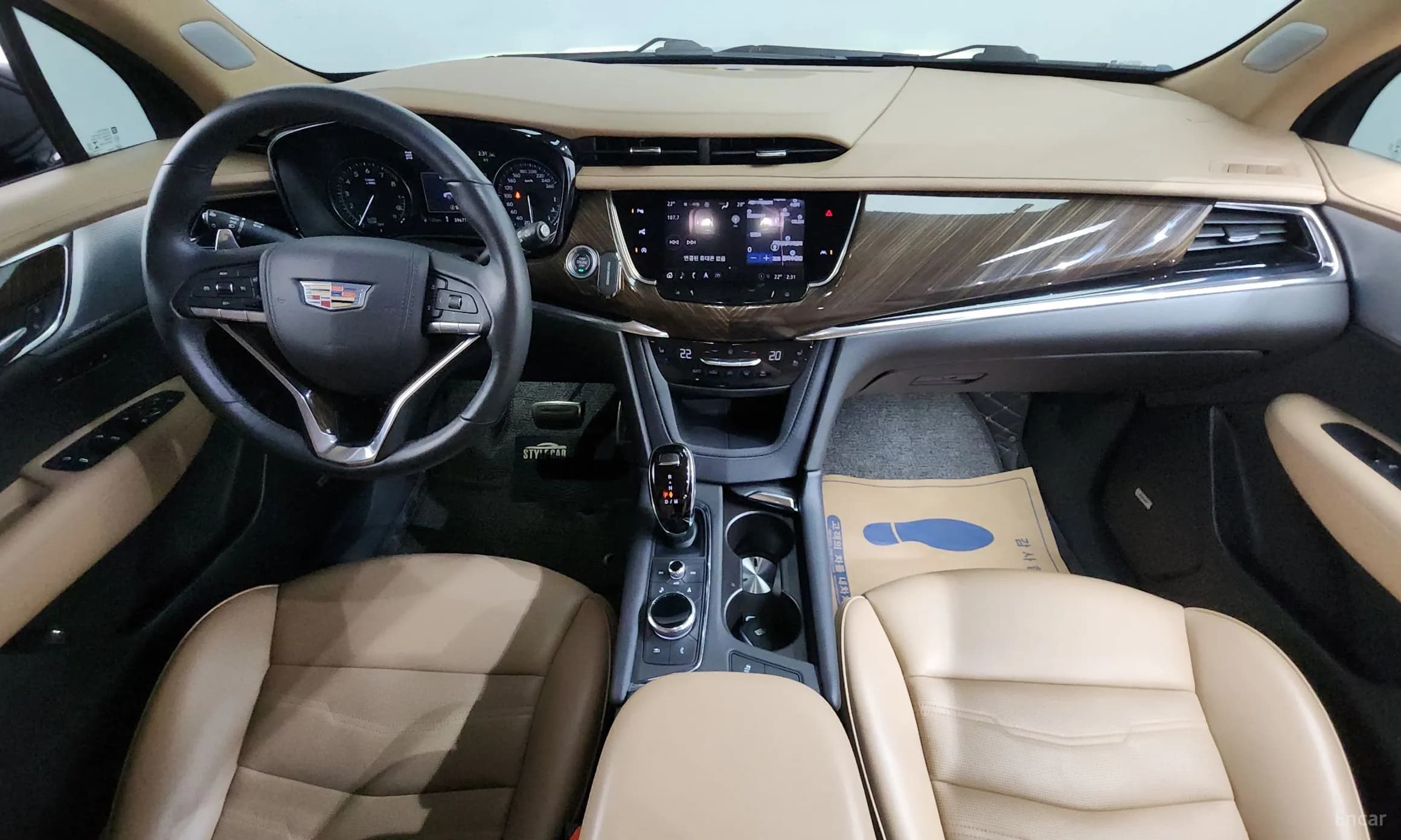 XT6