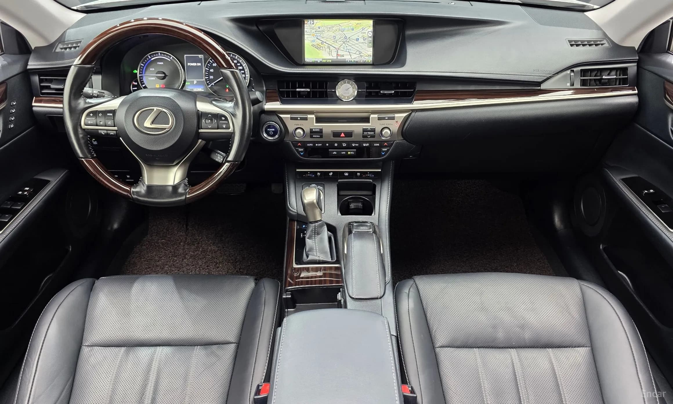 New ES300h