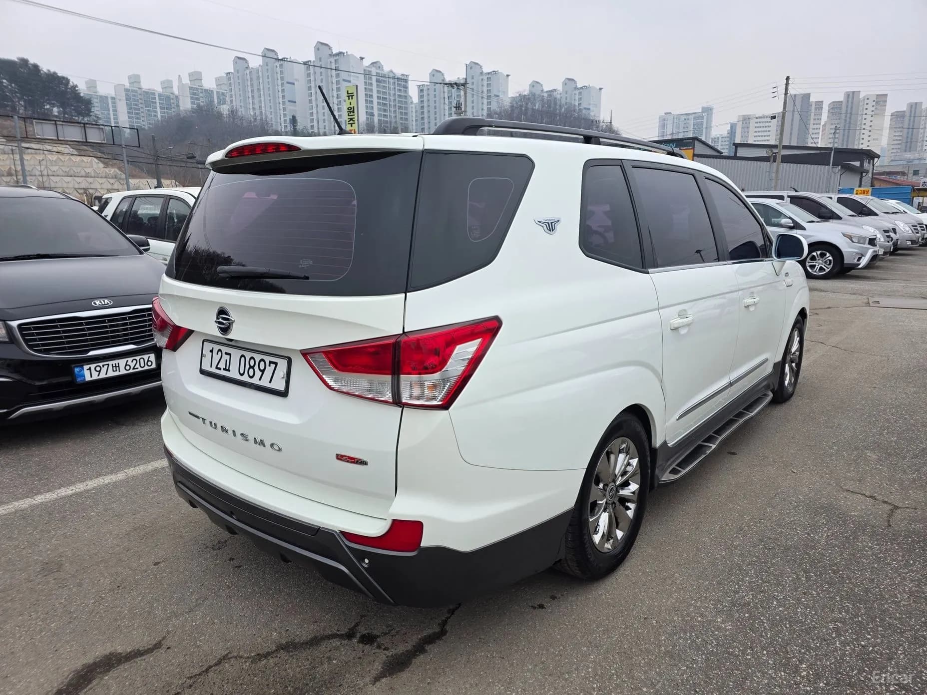 Korando Turismo