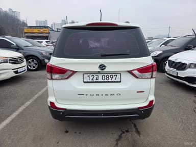 Korando Turismo