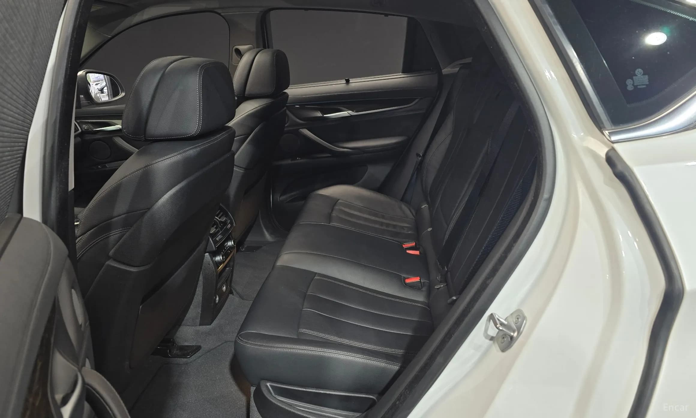 X6 (F16)