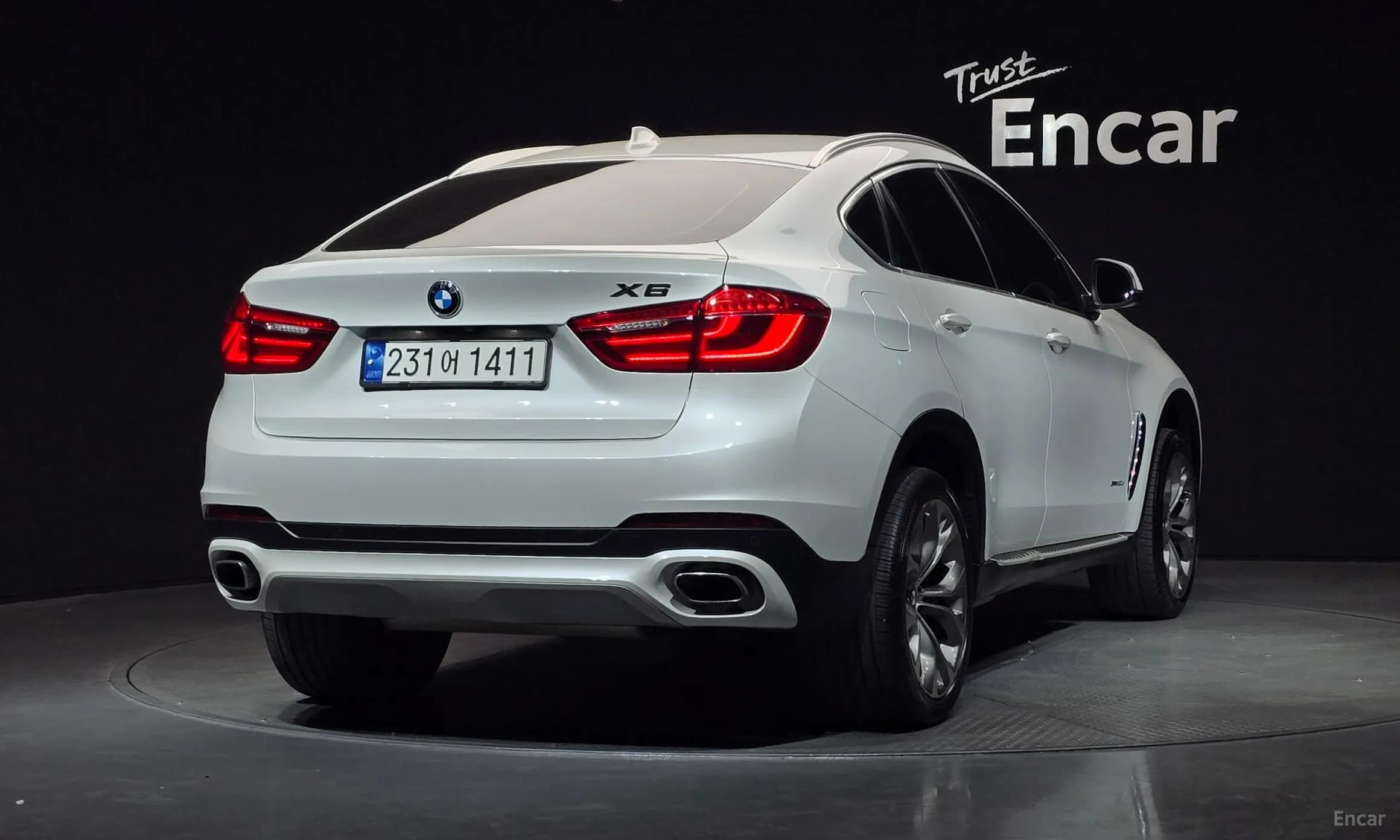 X6 (F16)