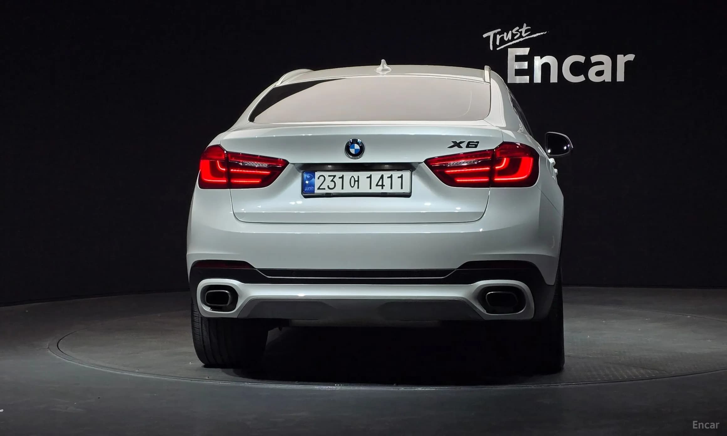 X6 (F16)