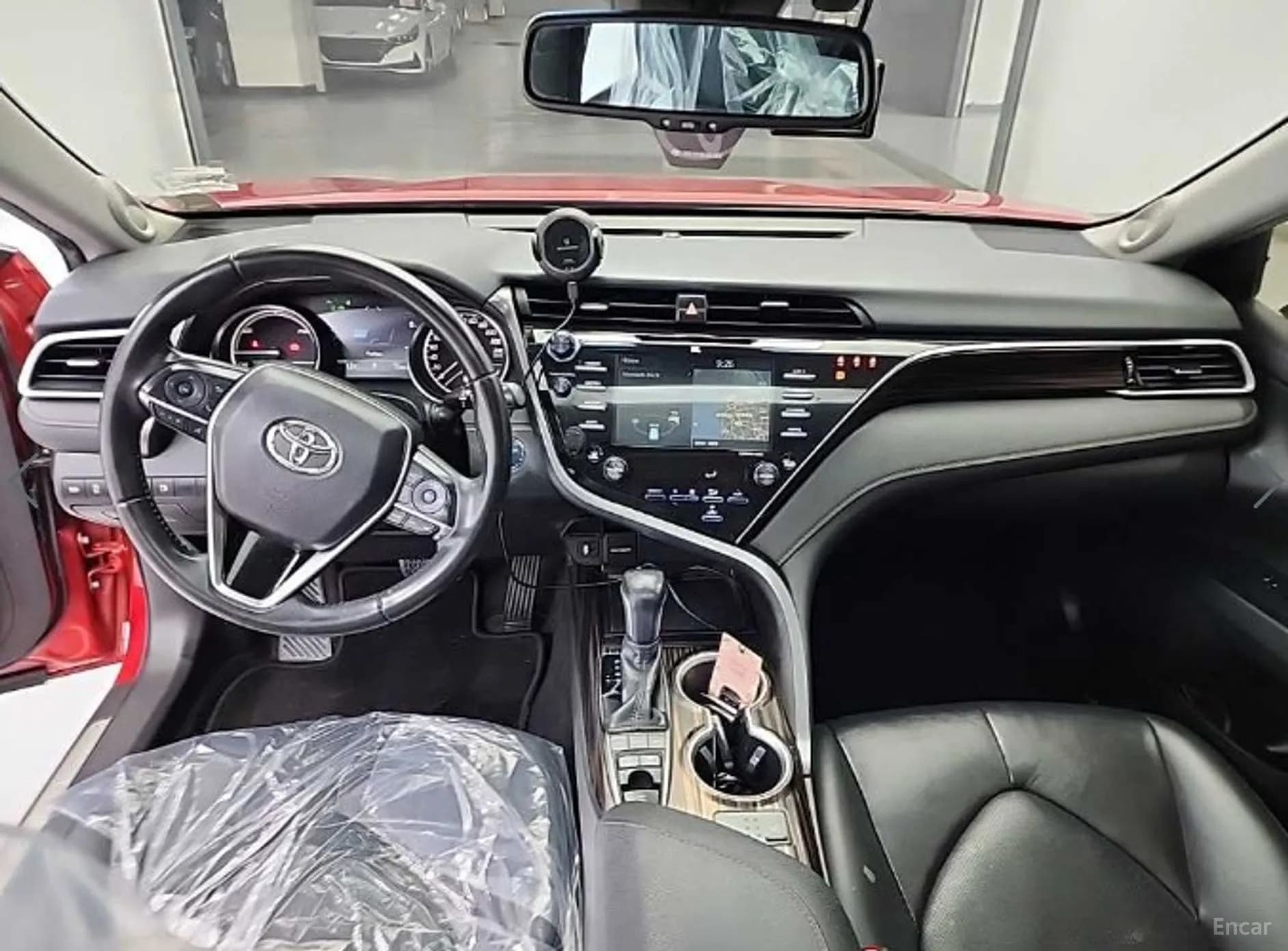Camry (XV70)