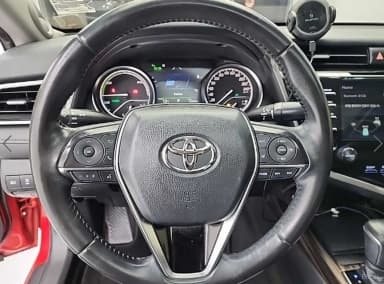 Camry (XV70)