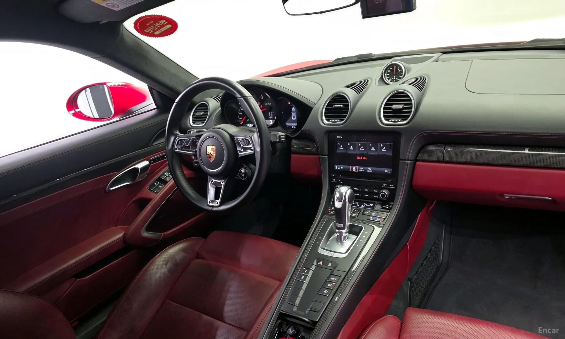 718 Cayman
