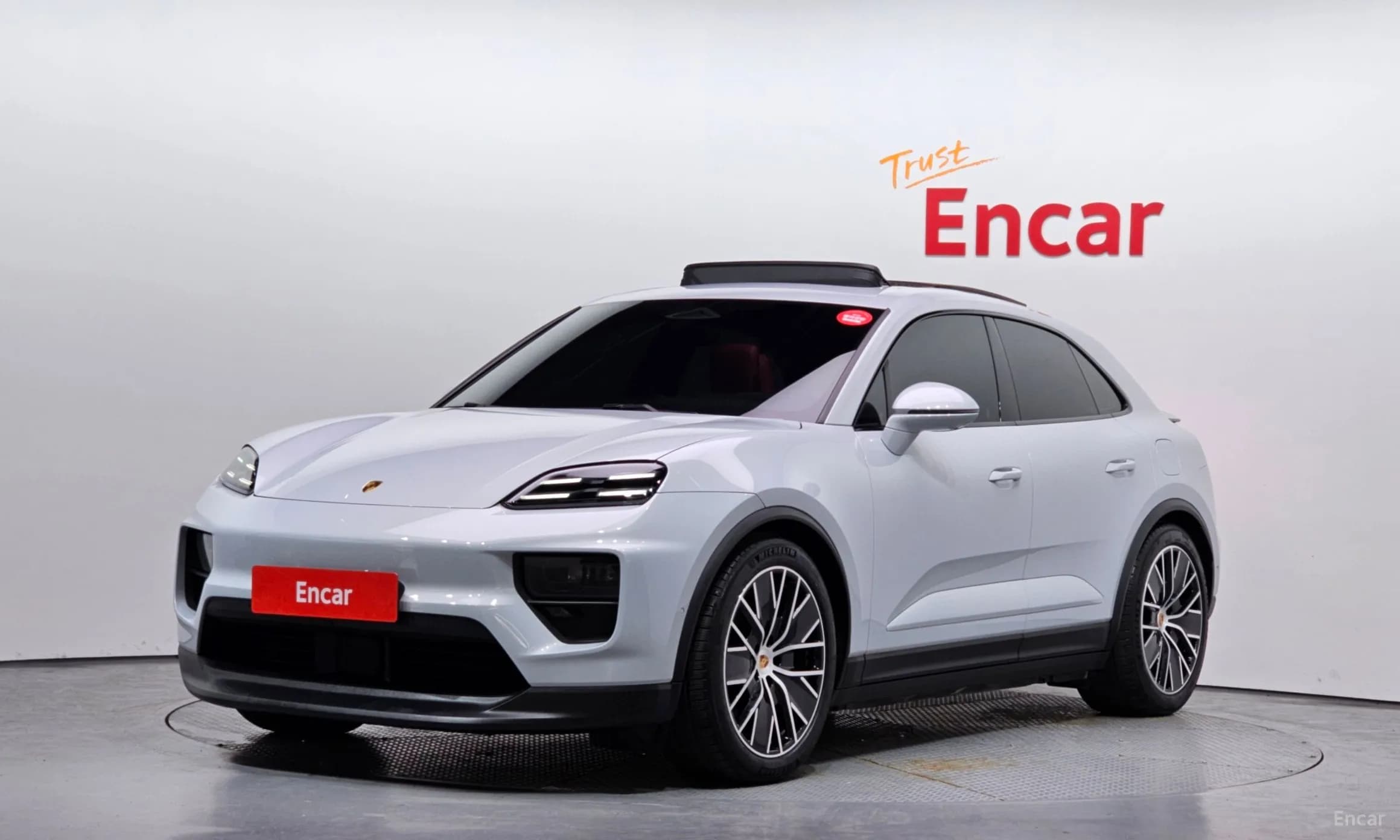 Macan EV