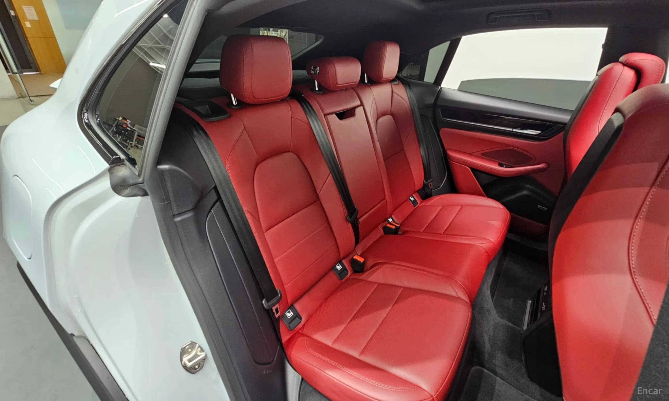 Macan EV