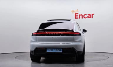 Macan EV