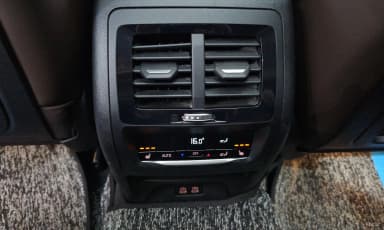 X4 (G02)