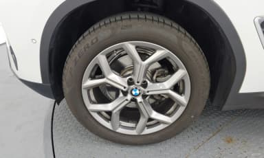 X4 (G02)