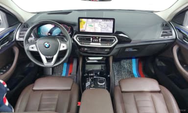 X4 (G02)