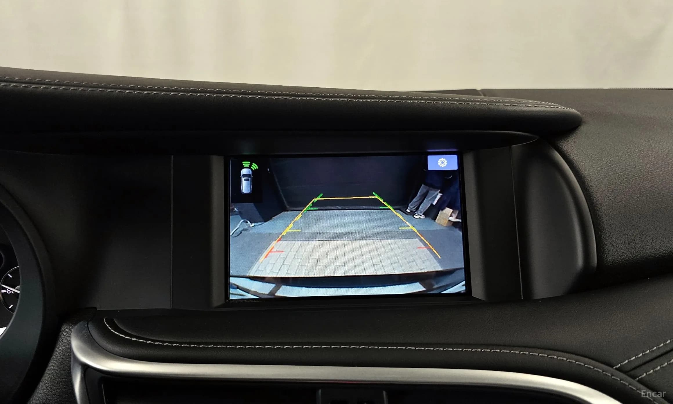 Q30