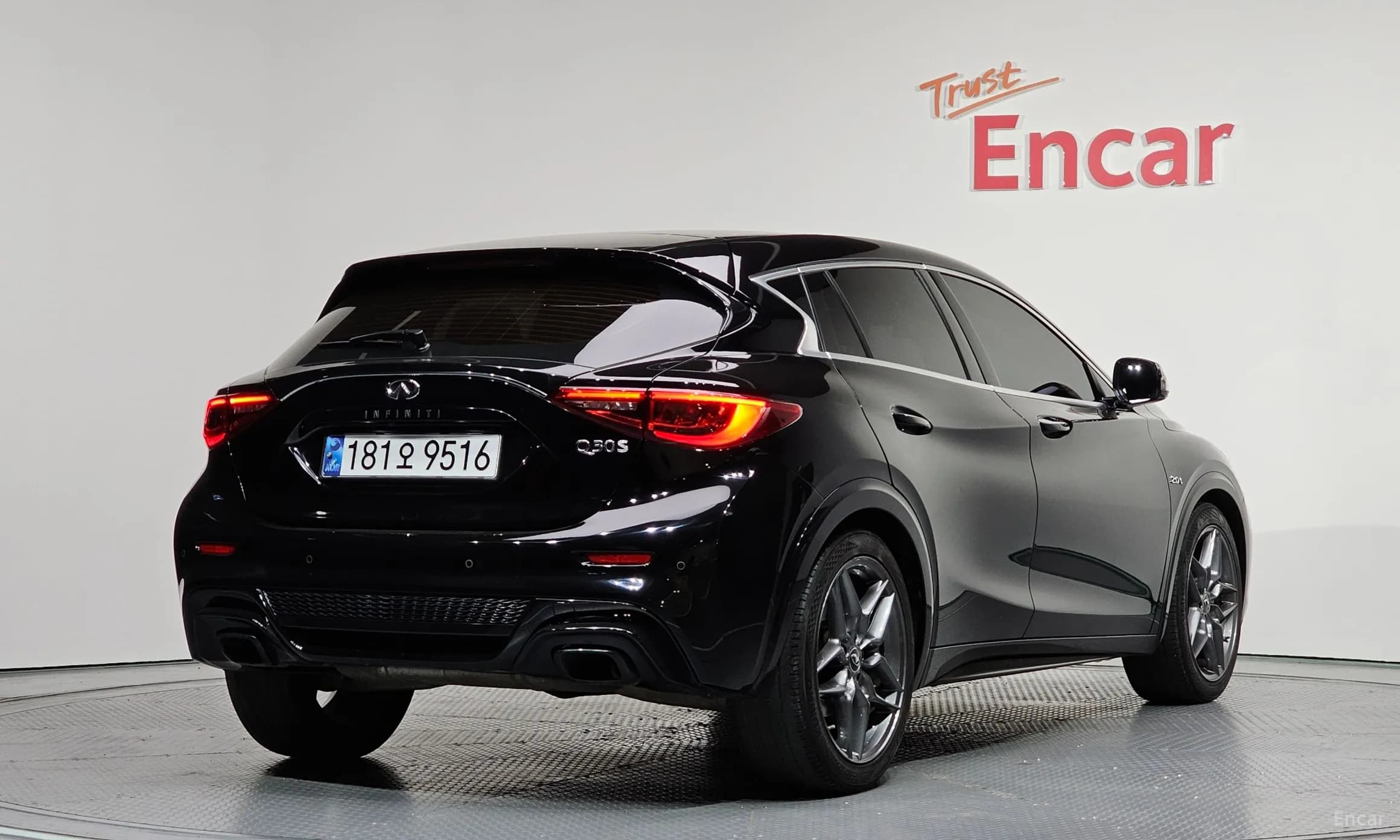 Q30