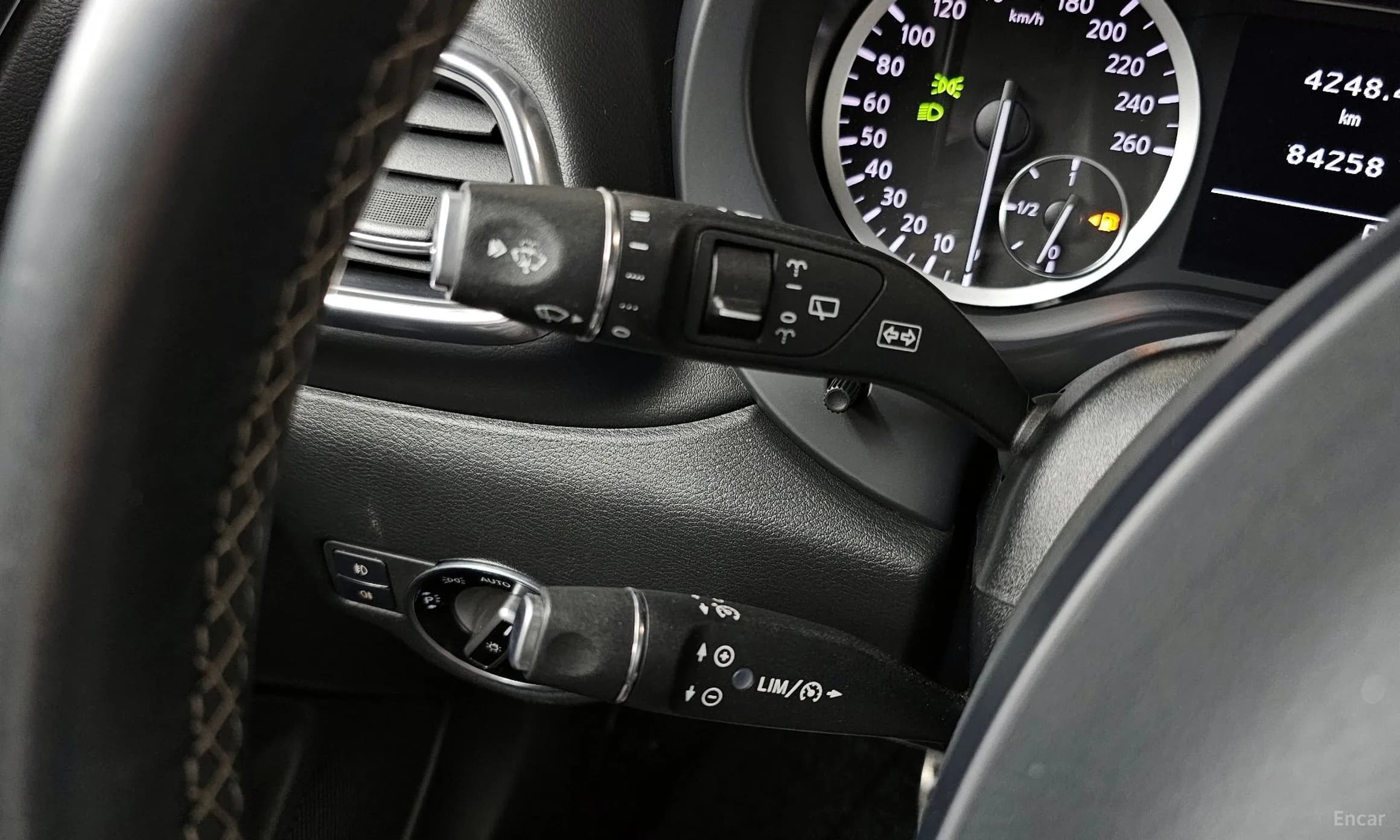 Q30