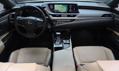 ES300h 7th Generation