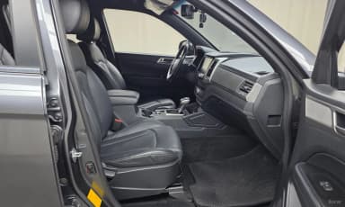 Rexton Sports Khan
