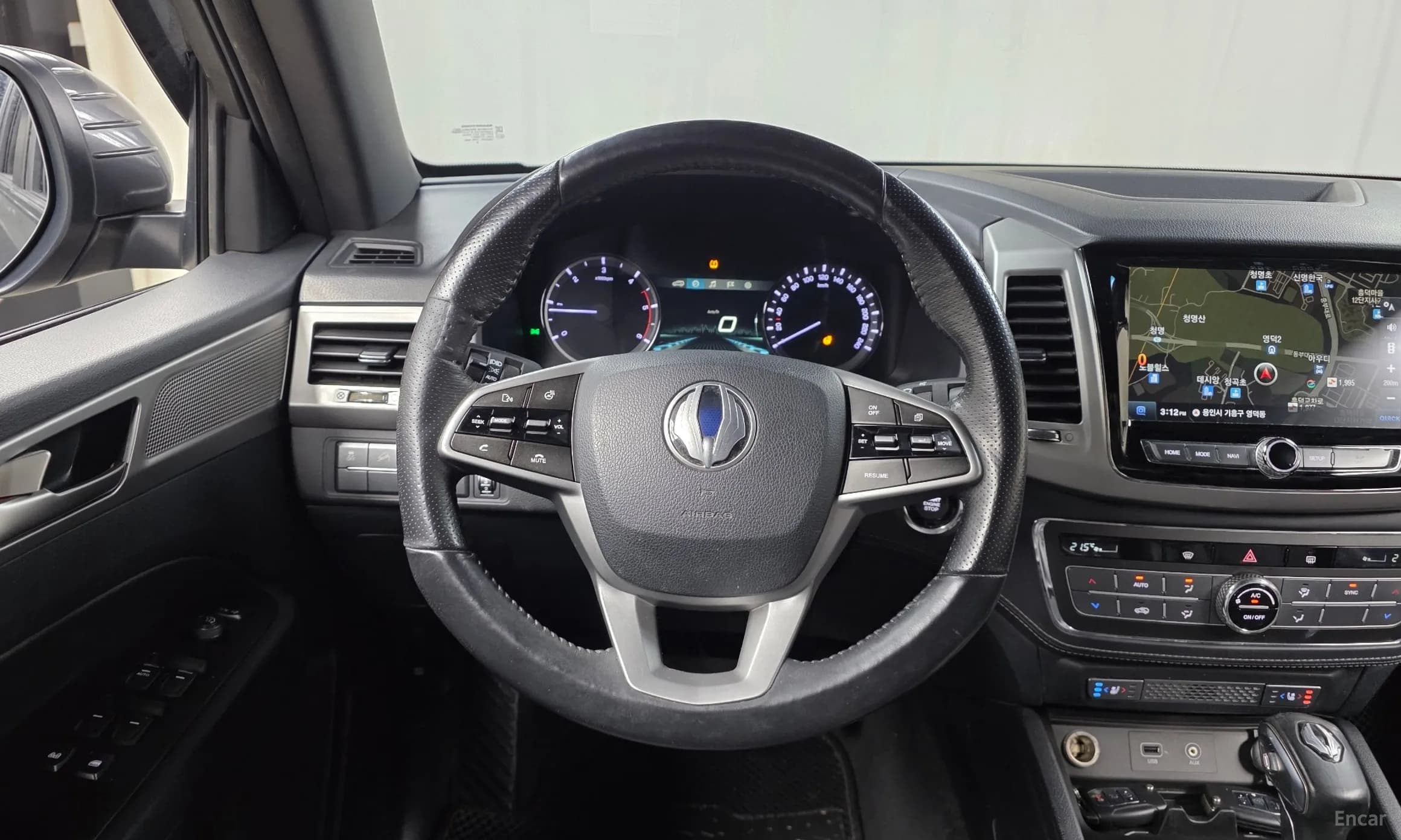 Rexton Sports Khan