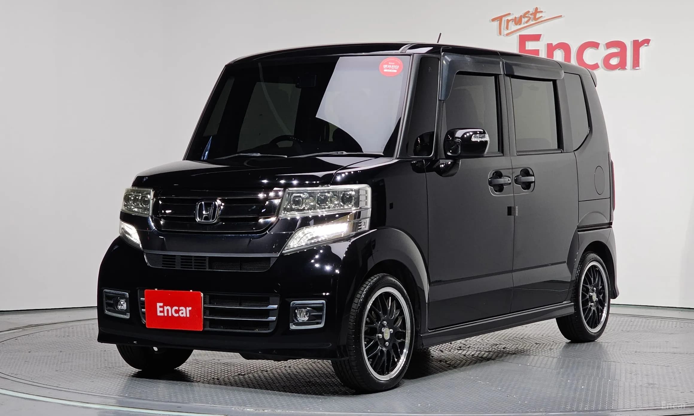 N-BOX