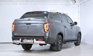 Rexton Sports Khan