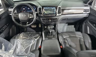 Rexton Sports Khan