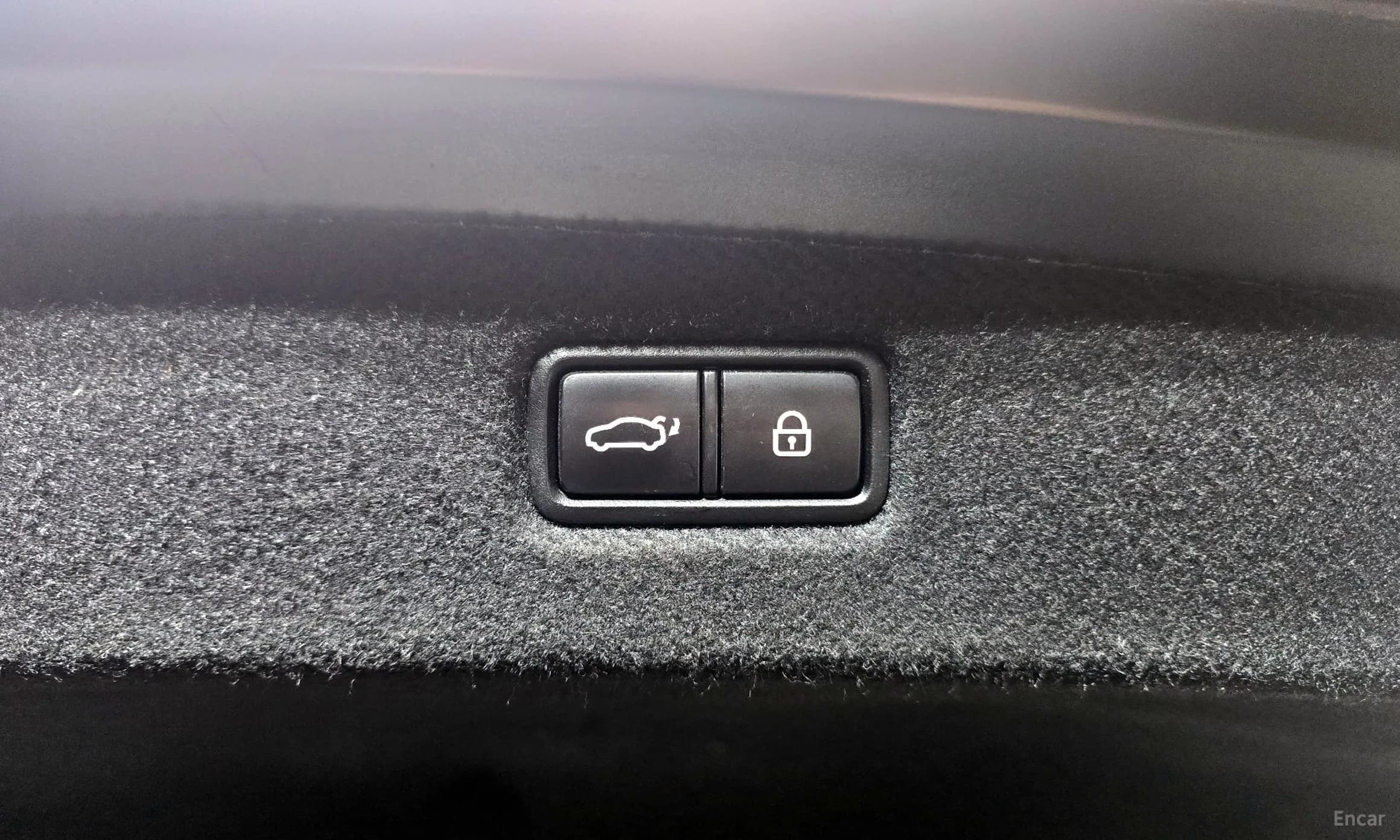 G90