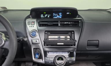 Prius V