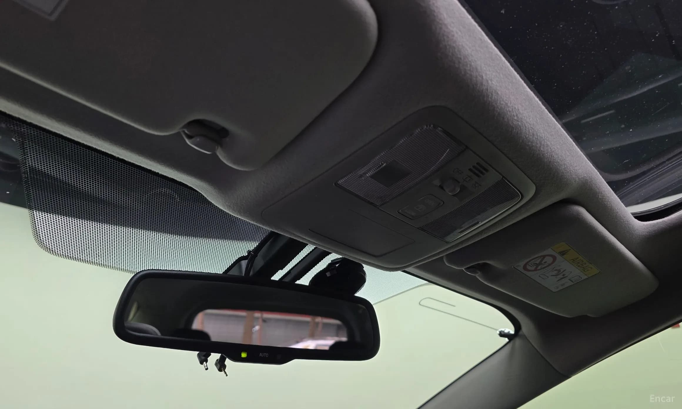 Prius V