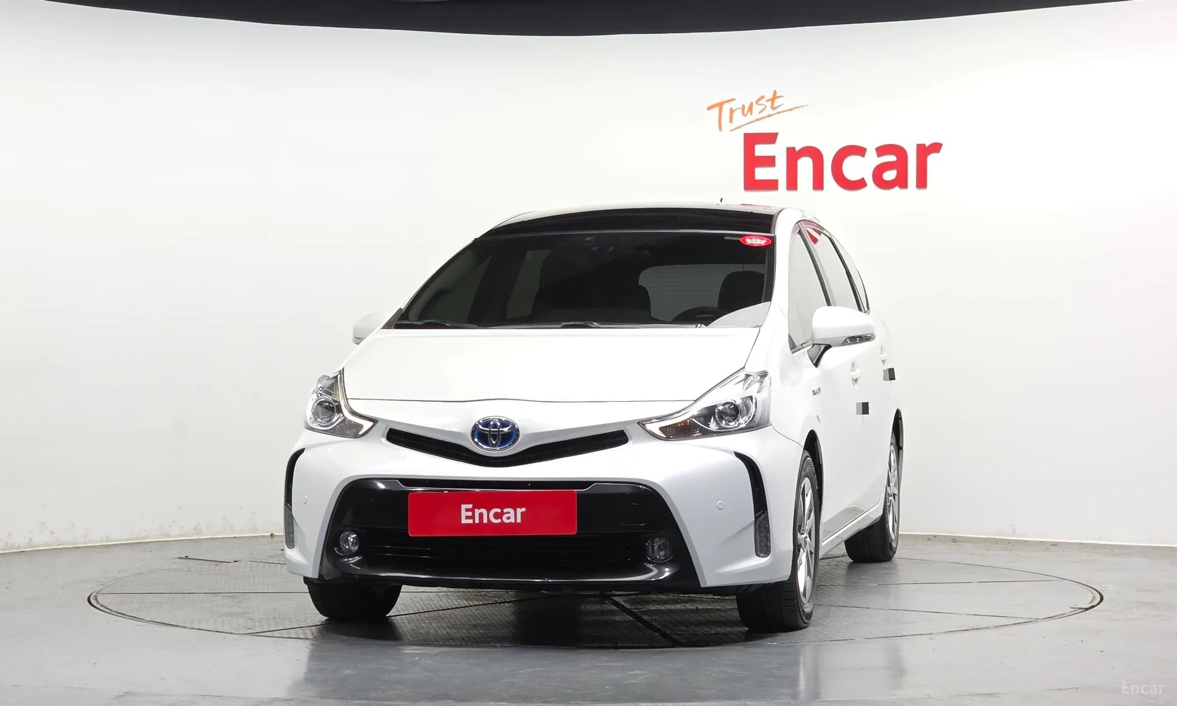 Prius V