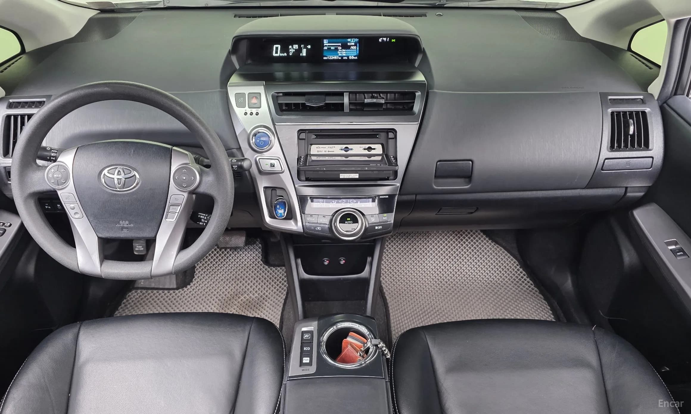 Prius V