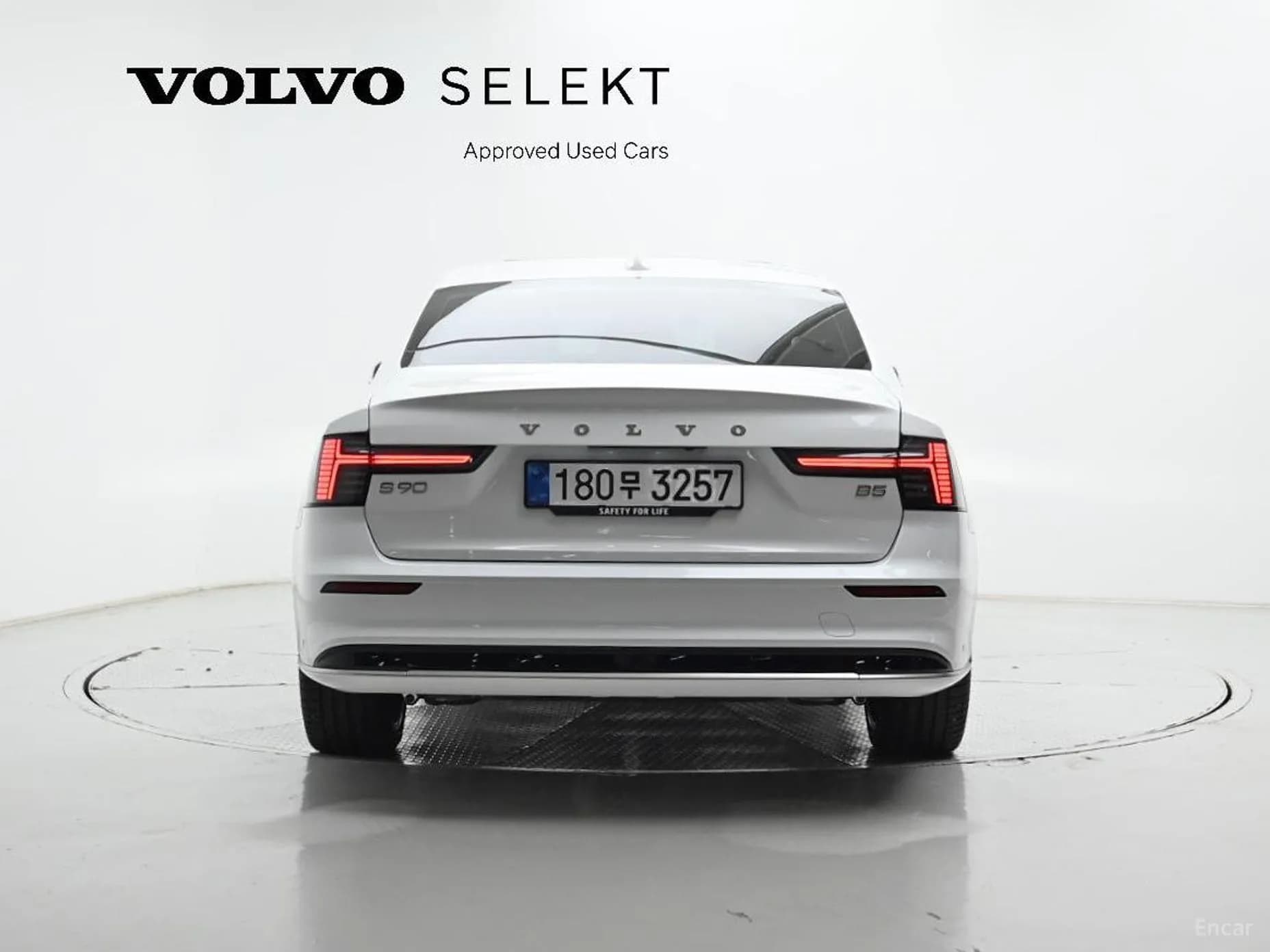 S90