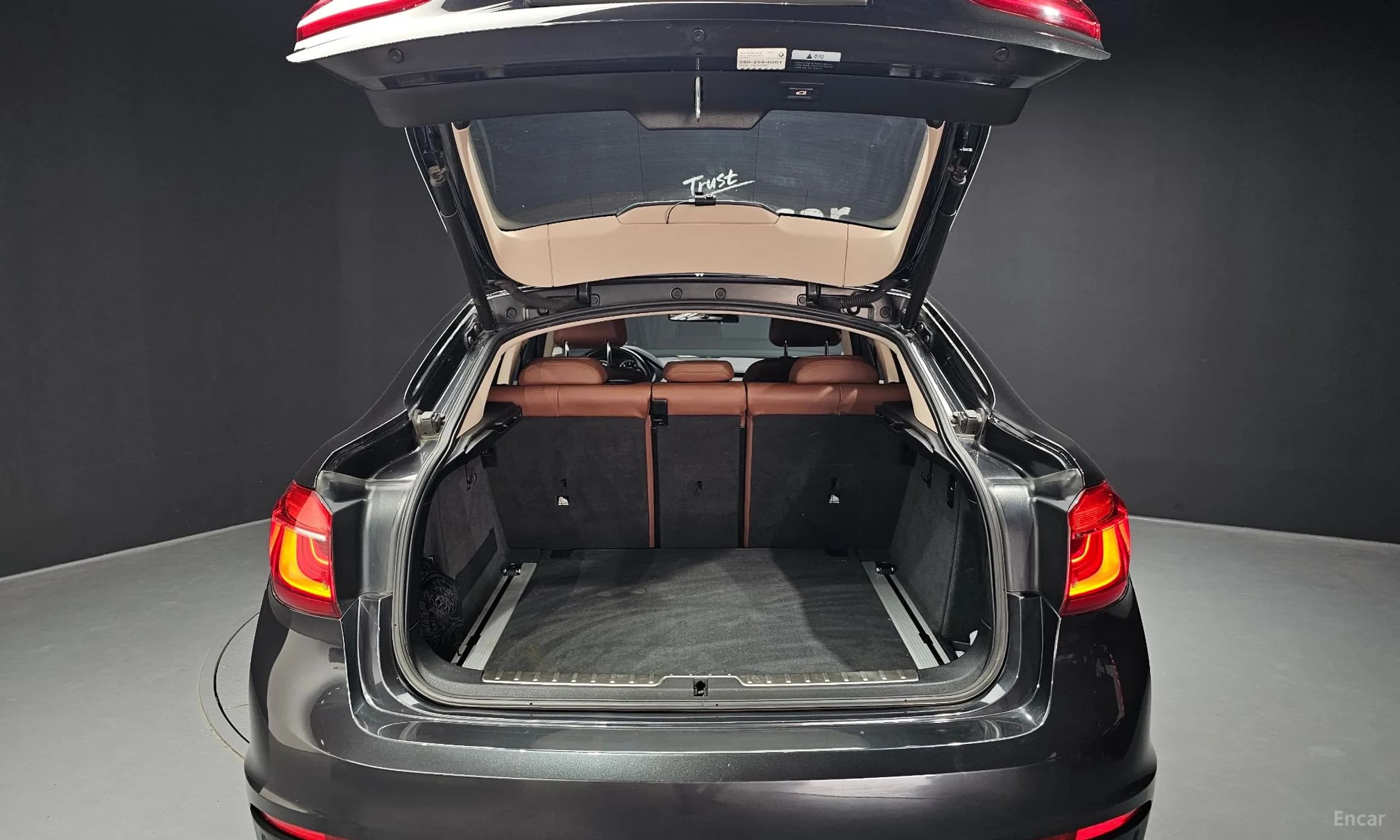 X6 (F16)