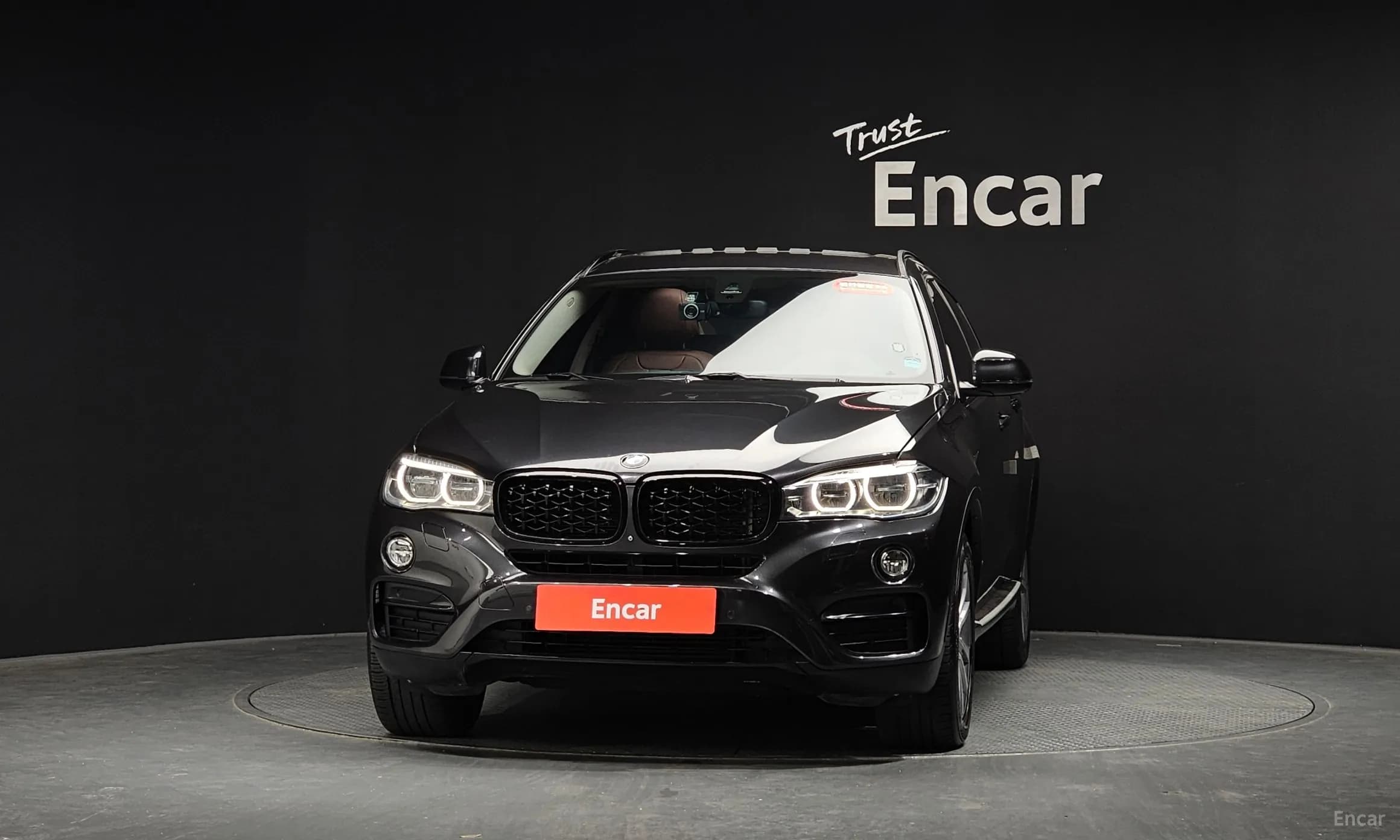 X6 (F16)
