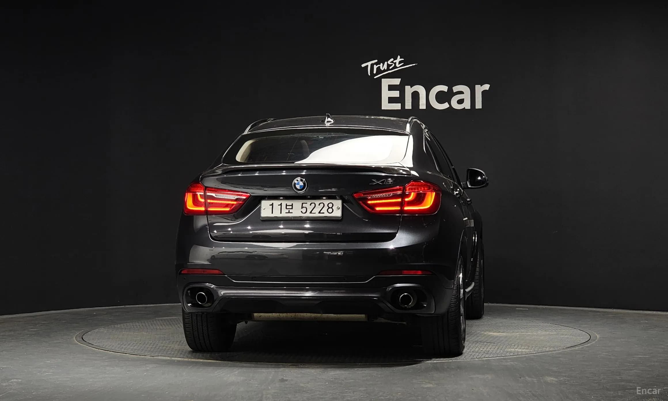 X6 (F16)
