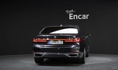 7 Series (G11)