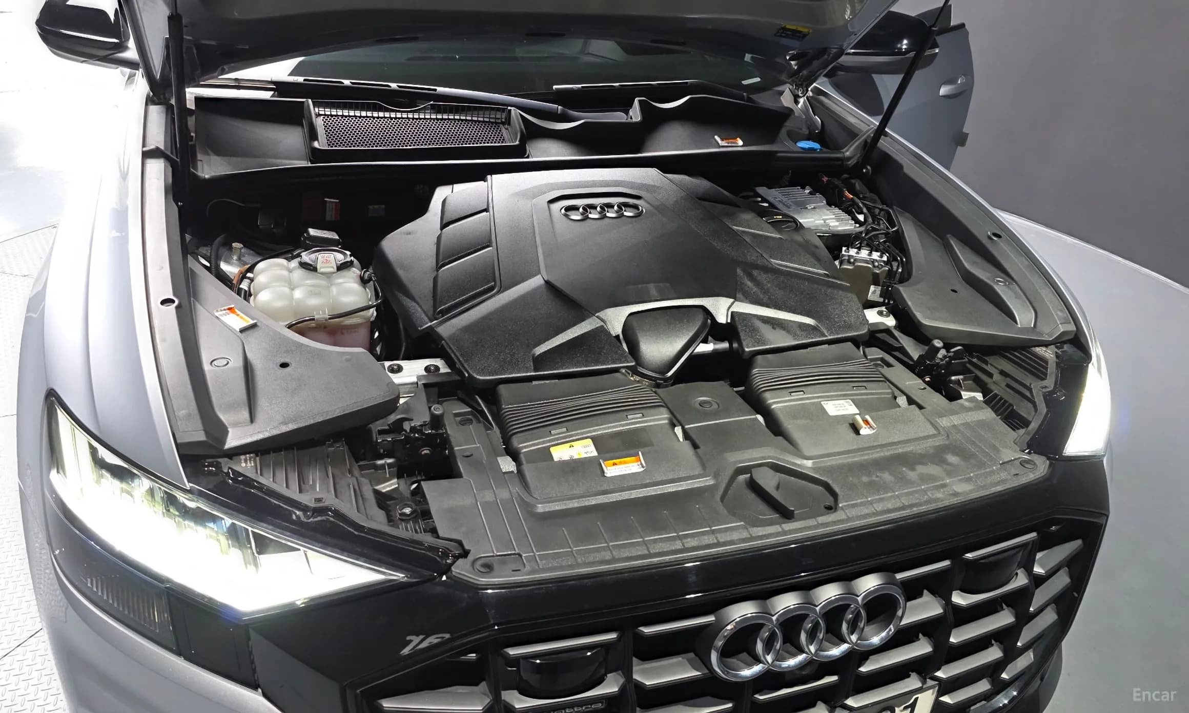 Q8 (4M)
