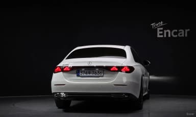 E-Class W214